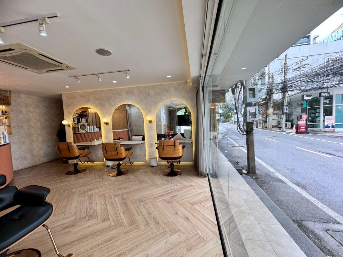 picture Showroom space for rent, Soi Sukhumvit 55 (Thonglor 13), good location near business areas (N.1805) - 2/9