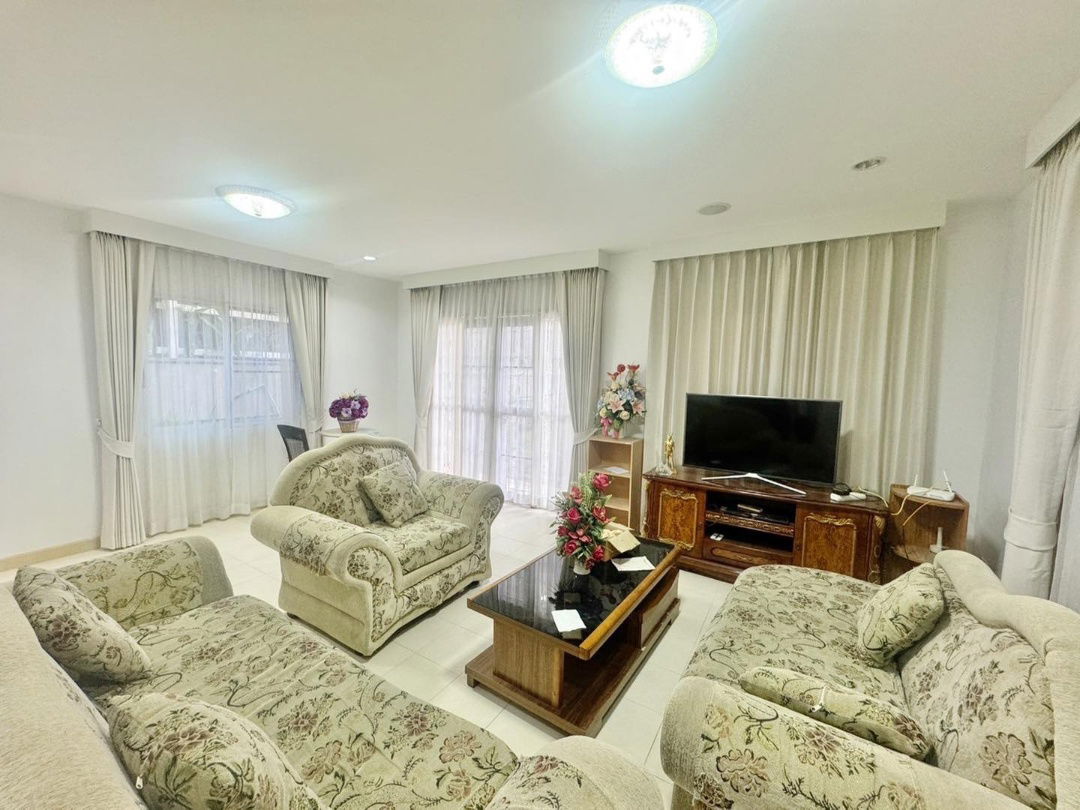 picture For Rent – Large Detached House, Karnkanok Ville 4, Nam Home – San Kamphaeng | 5 Bedrooms | 40,000 THB/month 🏠✨ - 10/18