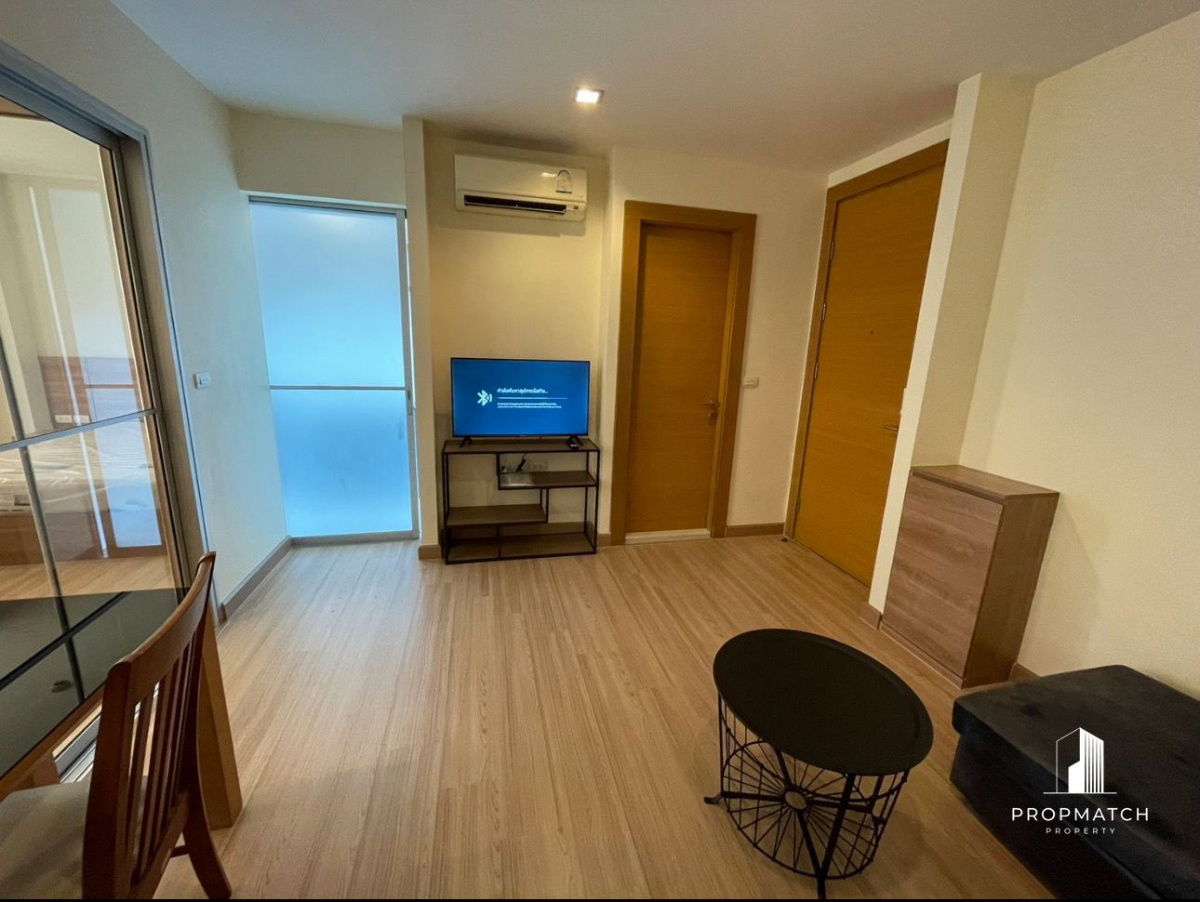 รูป ✨Flash Deal ✨ RHYTHM Ratchada - Huaikhwang ( 1Bed 1Bath 40 SQM.) แต่งครบพร้อมอยู่ !! เพียง 17,000 บาทต่อเดือน Tel.0981315848 @propmatch - รูปที่ 4/14