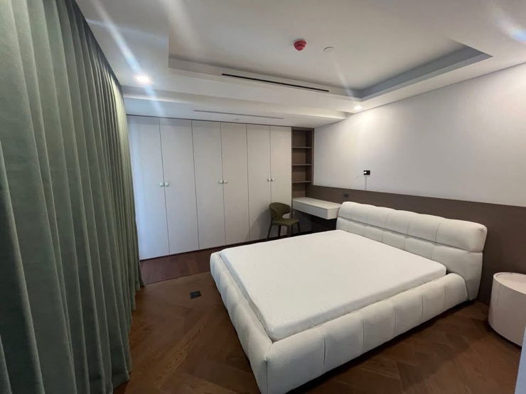 picture  For rent ✨ Landmark @MRTA Station 🔥 Line ID @034etfin 📲 3 bedroom 4 bathroom ✨ MRT Rama 9 350 metres 💙 - 3/12