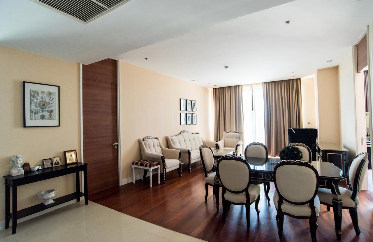 picture 2 Bedrooms Condominium @ The Cove - 7/31