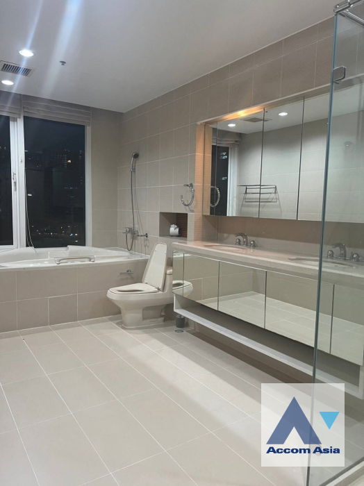 รูป 🔼🔽 AccomA 📩  4 BR Condominium @Royal Saladaeng (AA39190) - รูปที่ 8/11