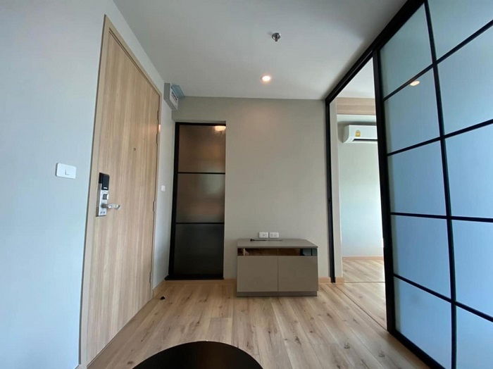 รูป 💥💥[เช่า] บริกซ์ คอนโดมิเนียม (จรัญ64) 1Bed 25 ตร.ม. ชั้น 30 แต่งครบ ติด MRT สิรินธร พร้อมอยู่ 5/10/68 สอบถาม LINE: @atfirm💥💥 - รูปที่ 2/9