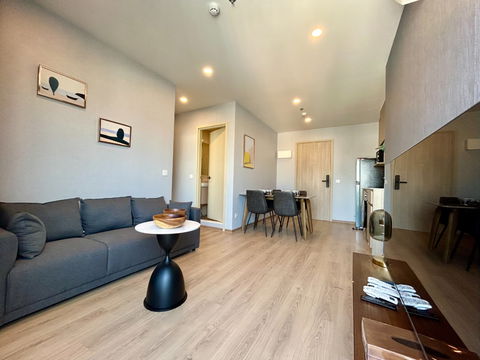 Life Rama4 Asoke 2BR/2BR  31Fl. 60 Sq.m.