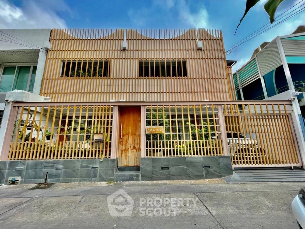 รูป บ้าน 2-ห้องนอน ใกล้ BTS เอกมัย (ID 1431738) - รูปที่ 1/10