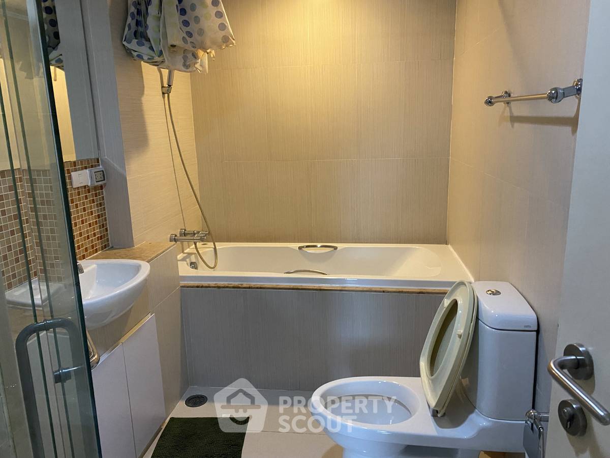 รูป คอนโด 1-ห้องนอน ที่ ดิ แอลโคฟ สุขุมวิท 49 ใกล้ BTS พร้อมพงษ์ (ID 2253947) - รูปที่ 4/8