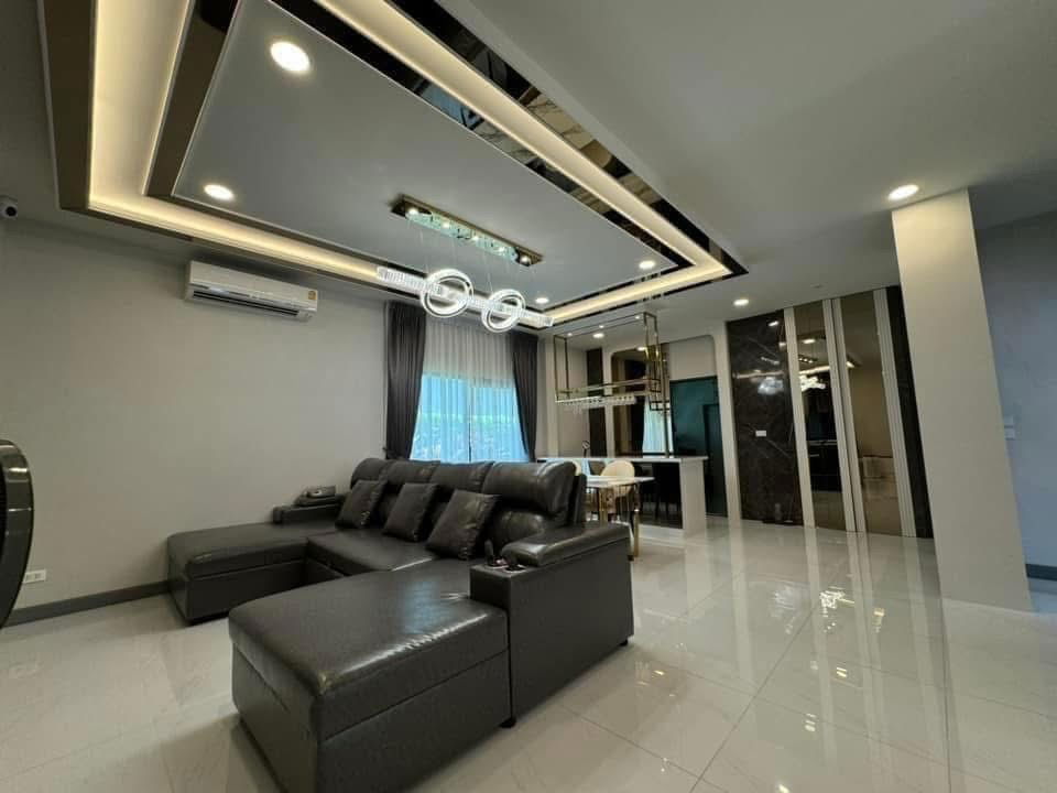 picture For Rent The City Bangna - A Luxurious Corner House on the Main Road. - 7/24