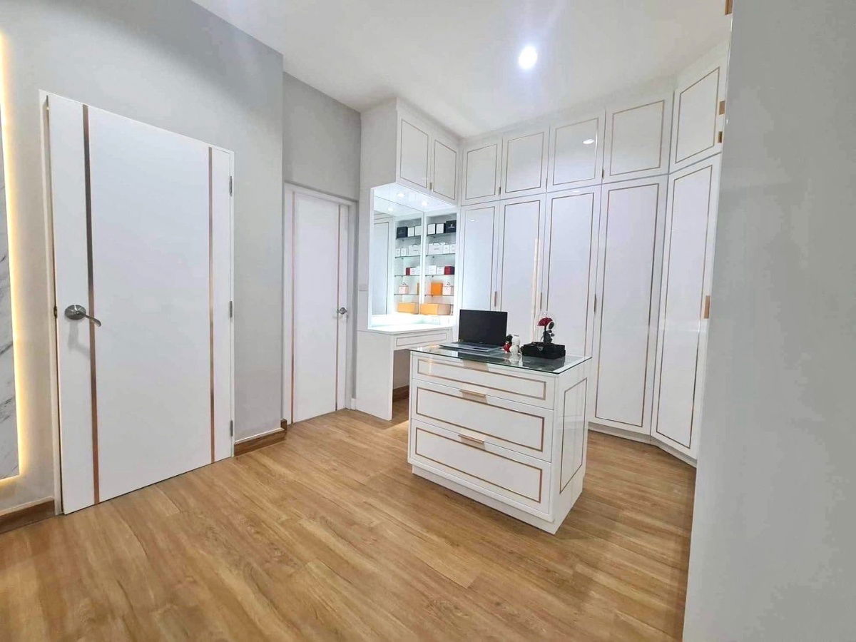 picture For Rent: 2-Storey Luxury Detached Corner House Private & Exclusive Near FashionIsland ✨Fully furnished in Luxury Style with full built-in furniture✨ - 15/29