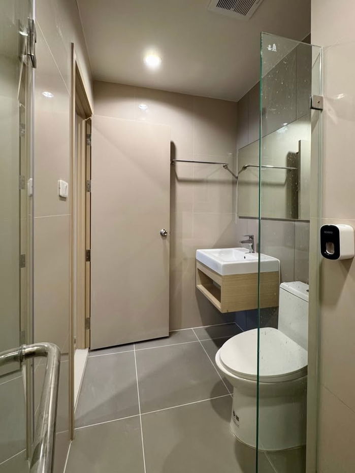 picture For rent !!  NUE Noble Ngamwongwan  | 12K. per month |  26 sq.m.  1Bed 1Bath  7th Floor - 8/9