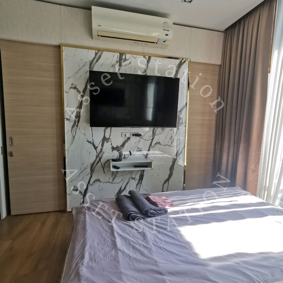 picture 🔥New Available | Park Origin Phrom Phong BTS Phrom Phong 🔥 - 4/17