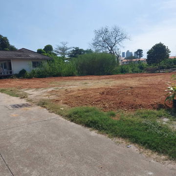 Land in Pattaya Prime Location, located near Bangkok Pattaya Hospital