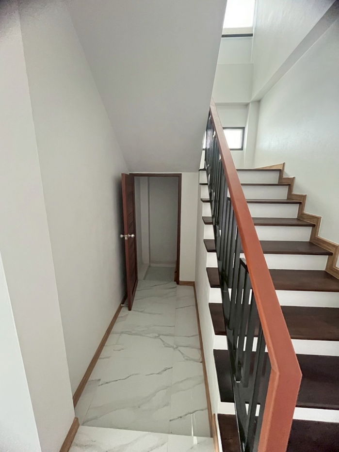 รูป ชายบ้านในโครงการเชียงรายวิลเลจ - รูปที่ 8/28