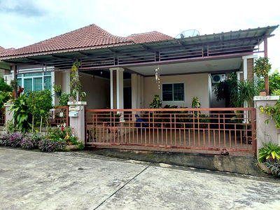 Houses for sale Rayong : บ้านเดี่ยว 256 square meter Rayong Nikhom Pattana Makhamku for 1719000 THB