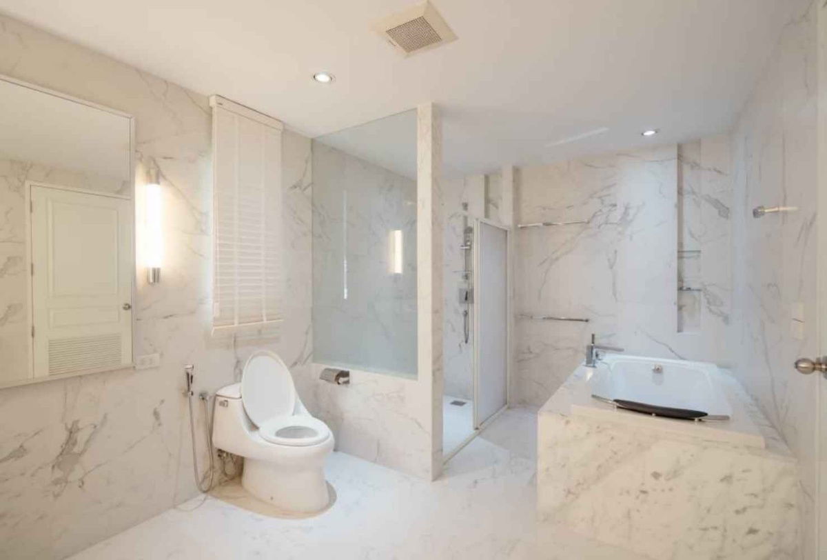 รูป ขาย Townhome 3 ชั้น สุขุมวิท 15 ทำเลทอง ใกล้ BTS อโศก & MRT เพชรบุรี เดิน 1 นาทีถึงโรงเรียนนานาชาติ NIST - รูปที่ 5/17