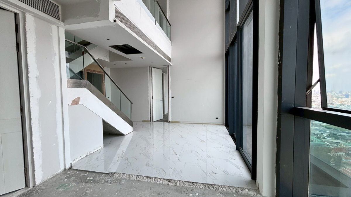 picture For sale: 5 bedrooms, 307 sq m., spacious unit at Canapaya Residences - 33/44