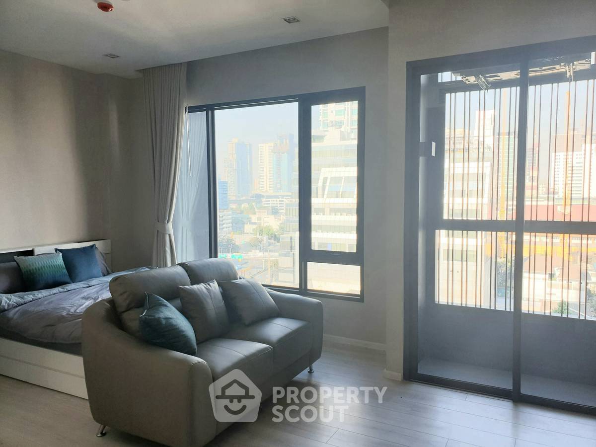 picture Studio Condo at The Room Phayathai near ARL Ratchaprarop (ID 2253581) - 1/16