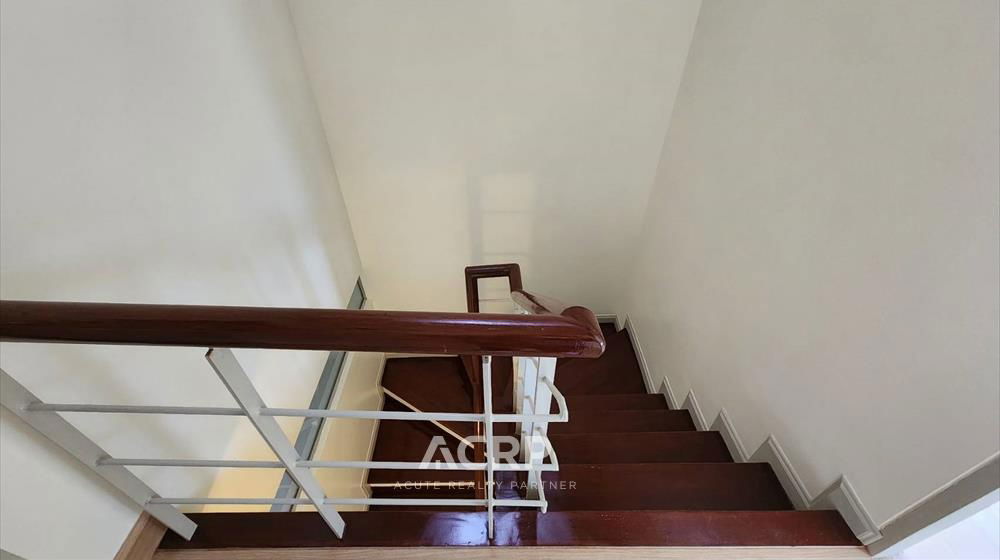 picture 3-story townhome for sale, newly renovated, Supalai Sukhumvit-Srinakarin, in good condition - 10/19