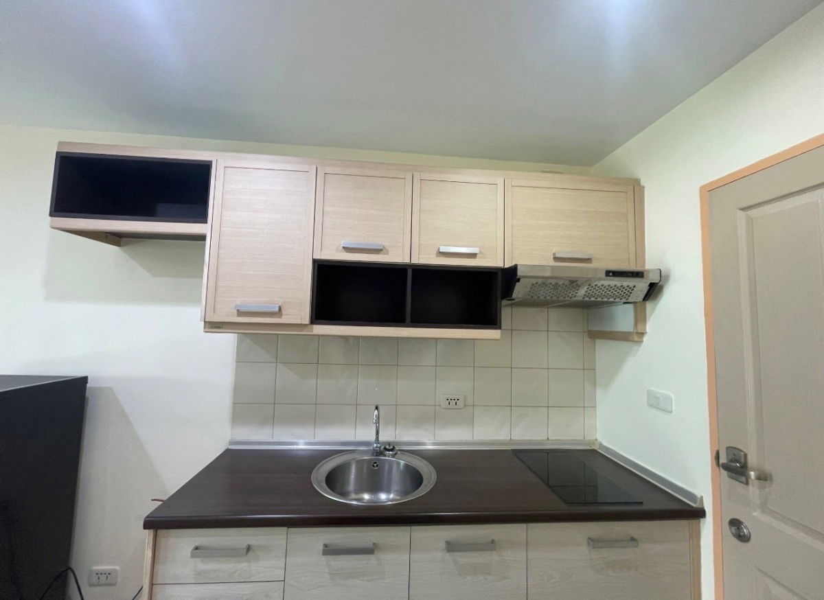 รูป ให้เช่า 𝗠𝗲𝘁𝗿𝗼 𝗣𝗮𝗿𝗸 𝗦𝗮𝘁𝗵𝗼𝗻 🏡 𝟲,𝟱𝟬𝟬 เฟอร์ครบ‼️#ตอบแชทไว 🔥🔥รหัส T01 - รูปที่ 4/9