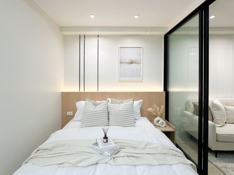 Pupae150826  Sale :Regent Ratchada tower