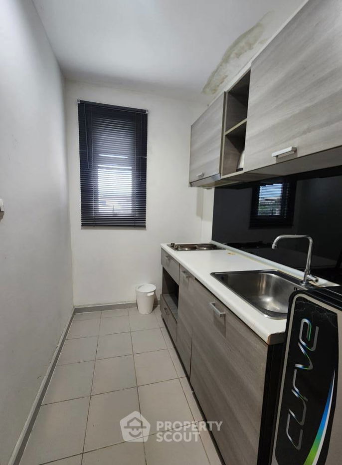 picture 2-BR Condo at The Privacy Ratchada Sutthisan in Sam Sen Nok (ID 2254466) - 3/12
