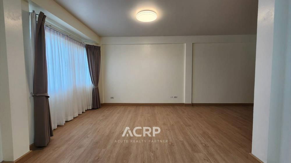 picture 3-story townhome for sale, newly renovated, Supalai Sukhumvit-Srinakarin, in good condition - 19/19