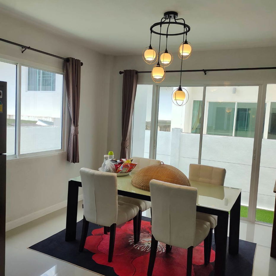 picture UK06-051 🏡 **Lake Valley House for rent, available to move in on October 4th!** 🌿 - Rent 30,000 baht/month  - 2/20
