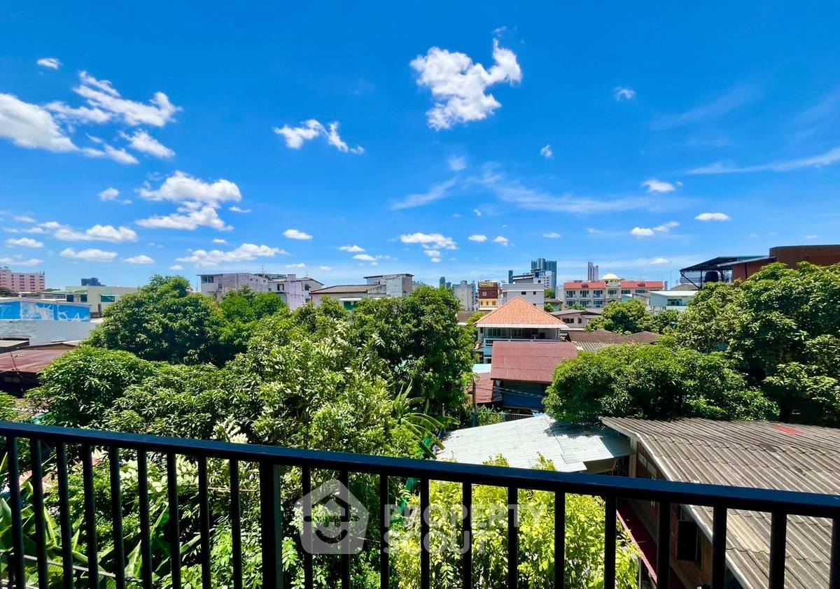 picture 1-BR Condo at Blossom Condo @ Sathorn-Charoenrat near BTS Surasak (ID 2254051) - 3/11
