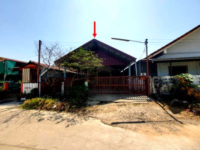 Townhouses for sale Trakan Phutphon Ubon Ratchathani : ทาวน์เฮ้าส์ 200 square meter Ubon Ratchathani Trakan Phutphon Khu Lu for 935000 THB
