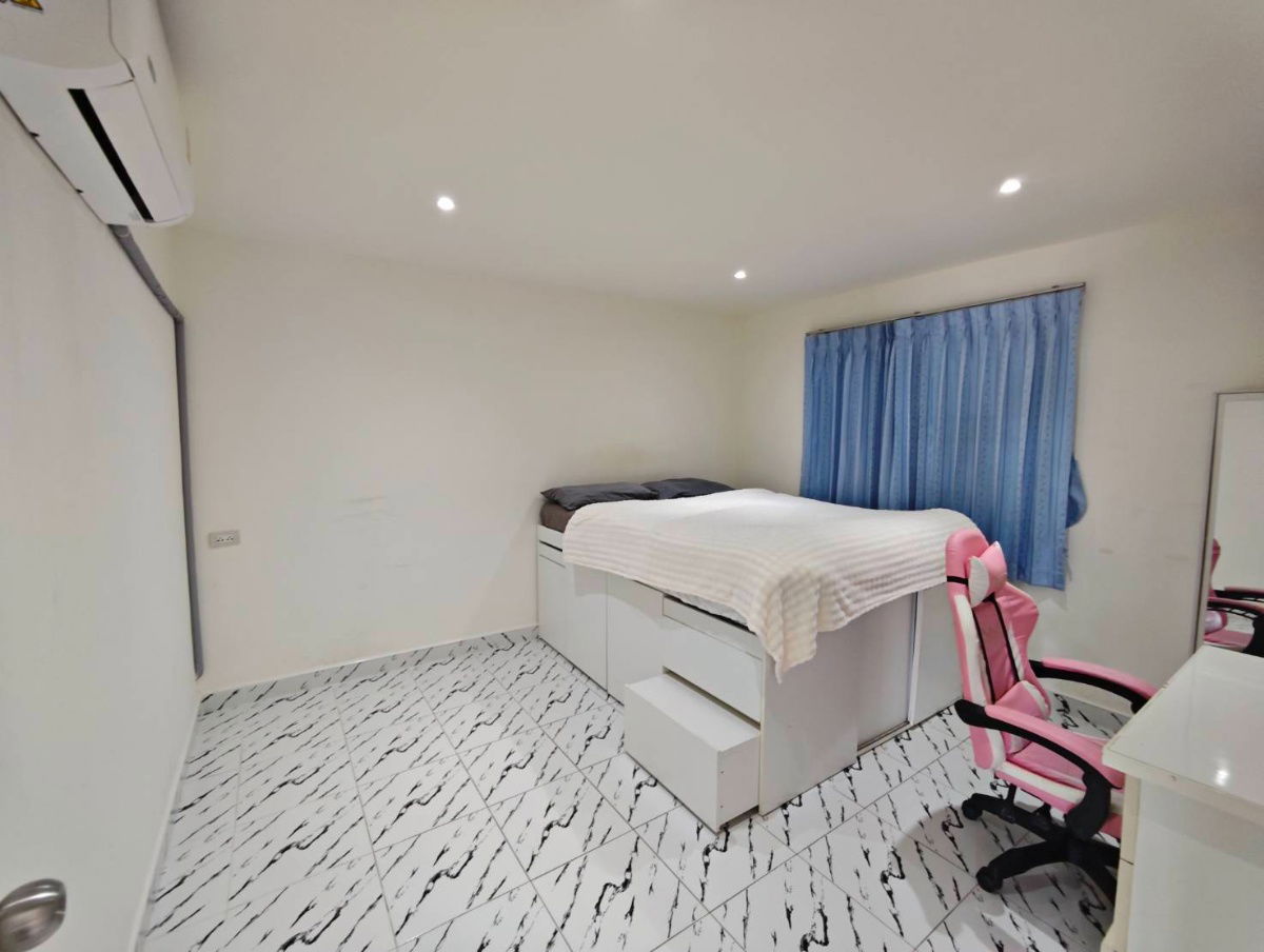 picture 2 Bedrooms apartment near King Rama9 in the center of Phuket (Cat friendly) - 6/12