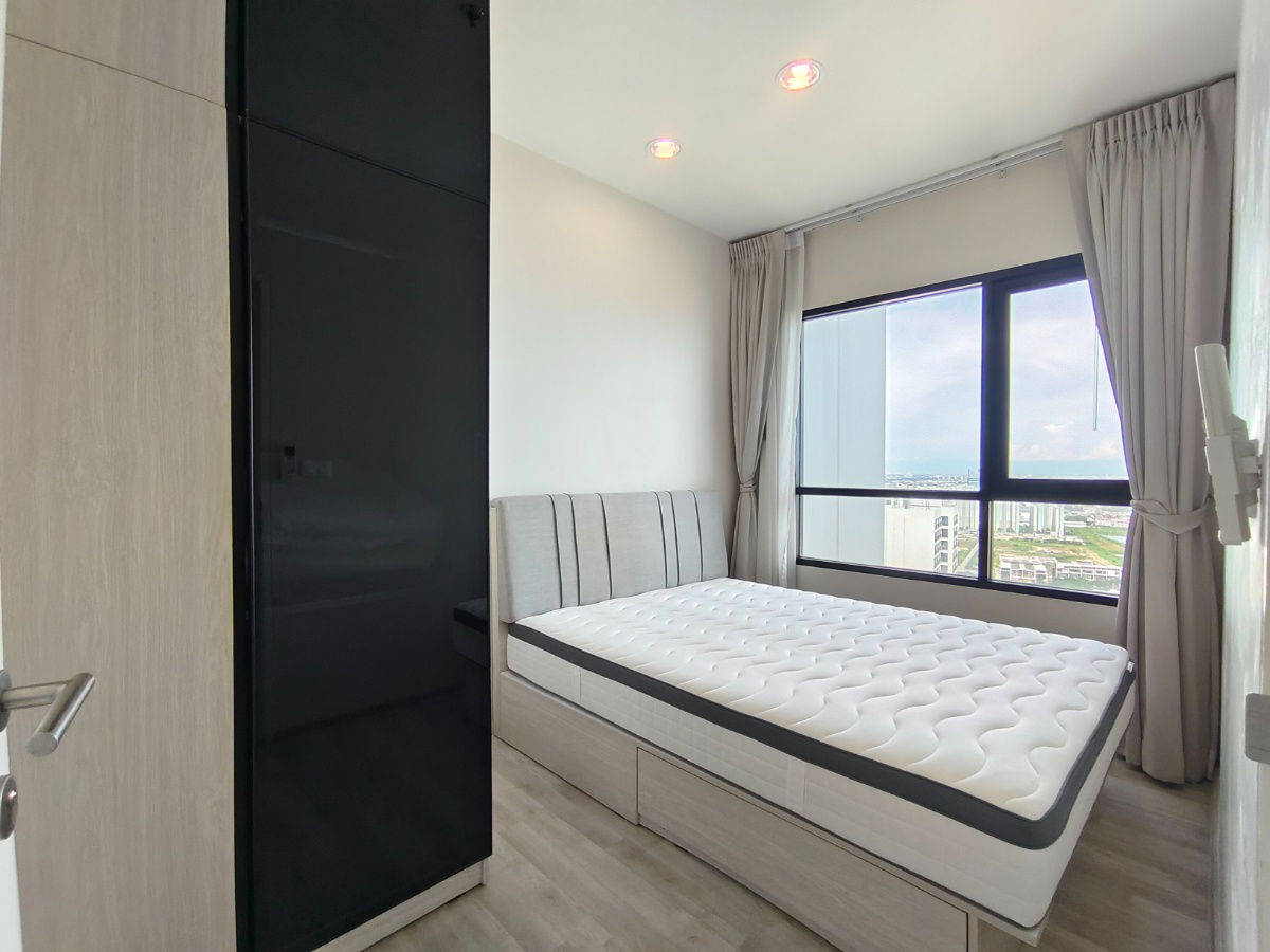 picture Niche Mono Mega Space Bangna, 2 bedrooms, 39th floor, size 50 sq m., rent 1800/month. Call/Line: 0636262722 - 11/18