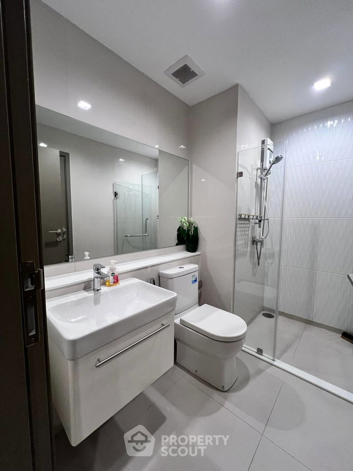 picture 2-BR Condo at Life Asoke Hype near ARL Makkasan (ID 1242163) - 7/11
