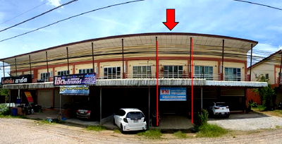 Shophouses for sale Surat Thani : อาคารพาณิชย์ 100 square meter Surat Thani Phanom Ton Yuan for 1440000 THB