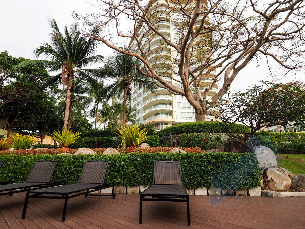 picture 2 Bedrooms Condominium @ The Cove - 28/31