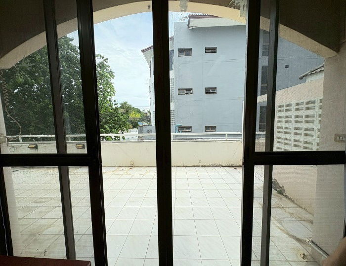 picture Home Office For Rent – 4-Story Building, Next to 7-Eleven, in the Heart of Town in Town, Lat Phrao 94 - 7/33