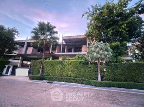 บ้าน 5-ห้องนอน ใน บางปะกอก (ID 1428608)