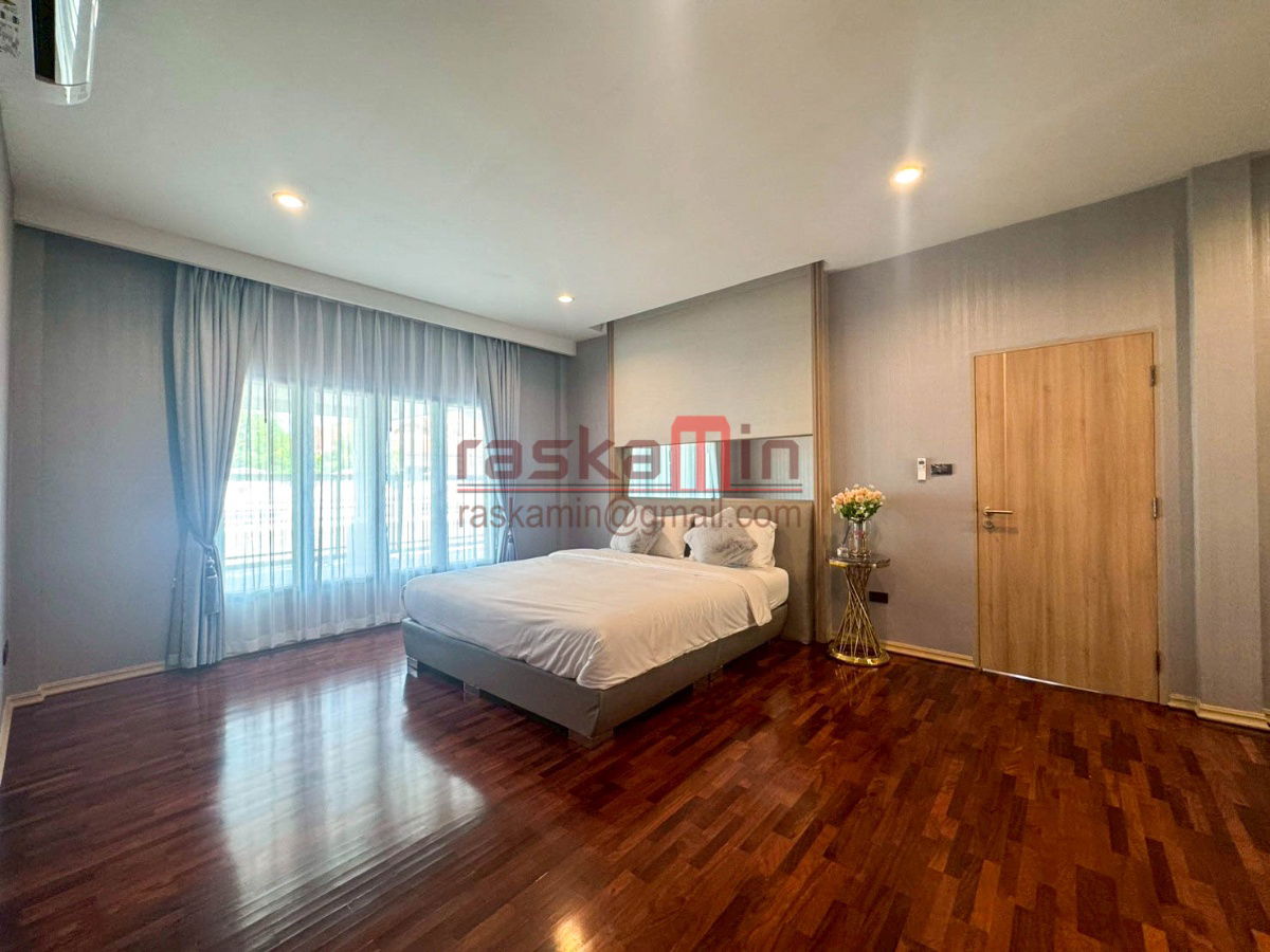 picture 🏡 Luxury Pool Villa for Sale – European Home Place - 44/50