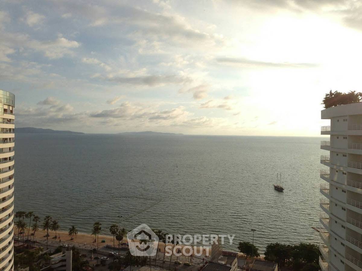 picture 2-BR Condo at Jomtien Complex Condotel close to Jomtien Beach (ID 2253714) - 10/14