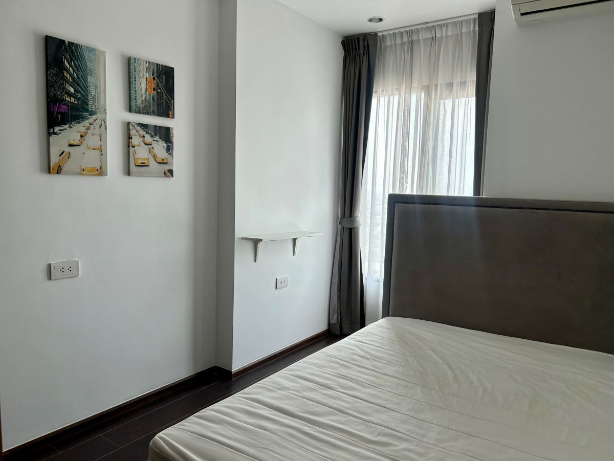 picture For rent C Ekkamai, 2 beds, large unit, fully furnished, high floor. Ready to move in - 9/22