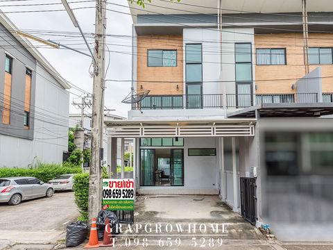 3-storey townhouse, Eco Space Bangna-Wongwaen, near Mega Bangna-Expressway-Suvarnabhumi Airport