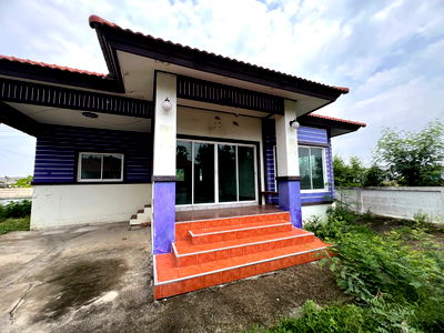 บ้านเดี่ยว ฉะเชิงเทรา : บ้านเดี่ยว เนื้อที่ทั้งหมด 303.2 ตารางเมตร 99/6 ม.สบายดี ตำบลท่าไข่ อำเภอเมืองฉะเชิงเทรา ฉะเชิงเทรา ราคา 2,970,000 บาท