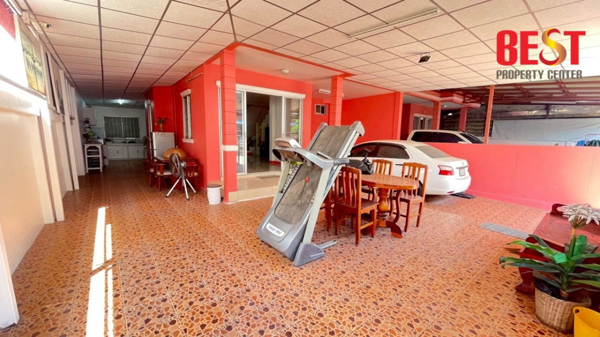 picture Corner Home for Sale in Sanfun Village, Suwinthawong, Move-In Ready & Prime Location - 2/19