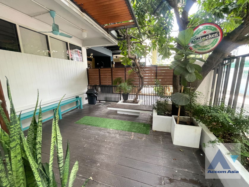 picture 🔼🔽 AccomA 📩 Pet friendly 2 BR House in Khlong Ton Nuea (AA27280) - 19/20