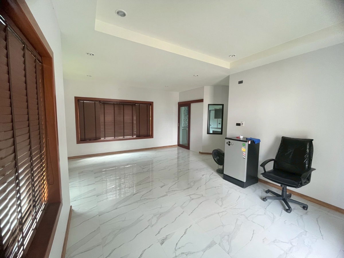 รูป ชายบ้านในโครงการเชียงรายวิลเลจ - รูปที่ 5/28
