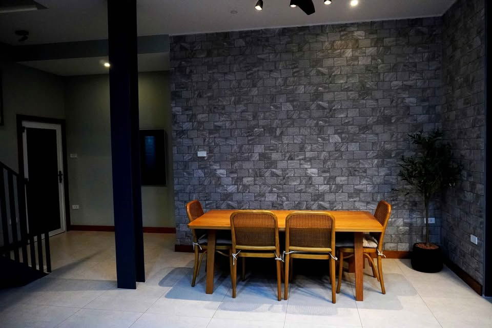 picture UK07-015 🏡✨ 2-storey detached house for sale with complete furniture in every room. - 11/18