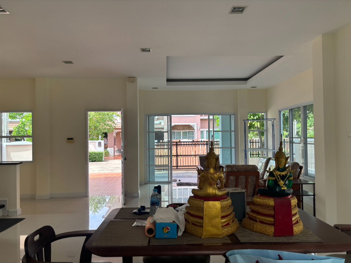 picture UK06-047 🏡 2-storey detached house, Grand Manirin, Sammuk, Bangsaen 💰 Rental price only 35,000 baht/month - 12/17