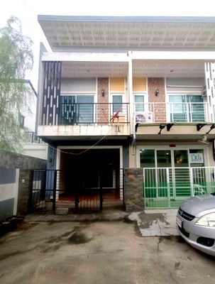Townhouses for sale Diana Plaza Hat Yai : ทาวน์เฮ้าส์ 130 square meter Songkhla Hat Yai Khlong Hae for 2695000 THB