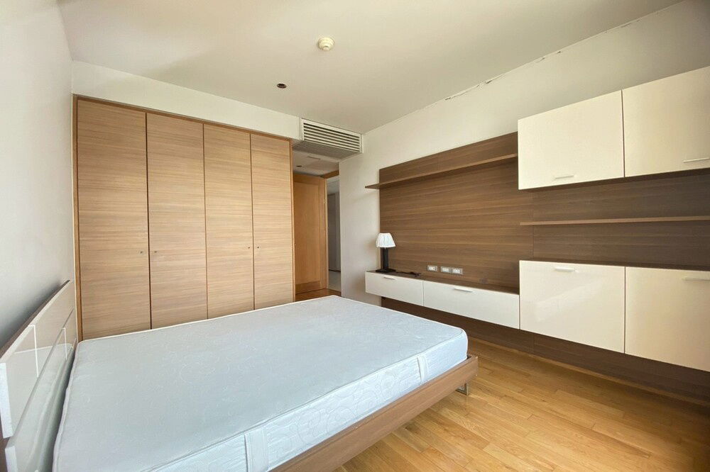 picture 🔥 For Sale  !! Rare Item !!🔥 Code C20230207899...The Empire Place, 2 bedroom, 2 bathroom, City View, furnished, ready to move in, Special Deal!!📣📣 - 7/11