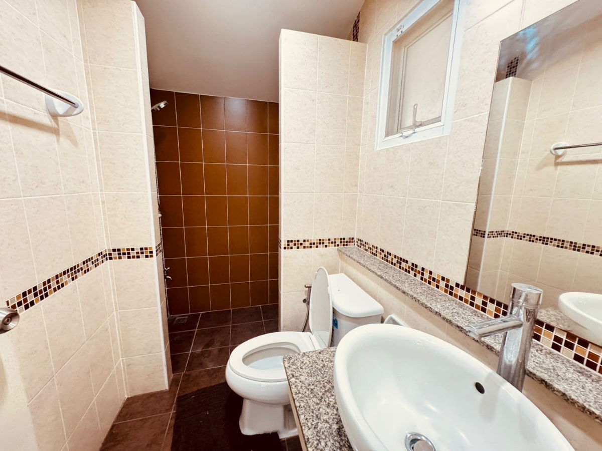 picture House for RENT! Close to Town near Big-C shopping mall, Central Festival, Fresh Market and etc. - 9/21