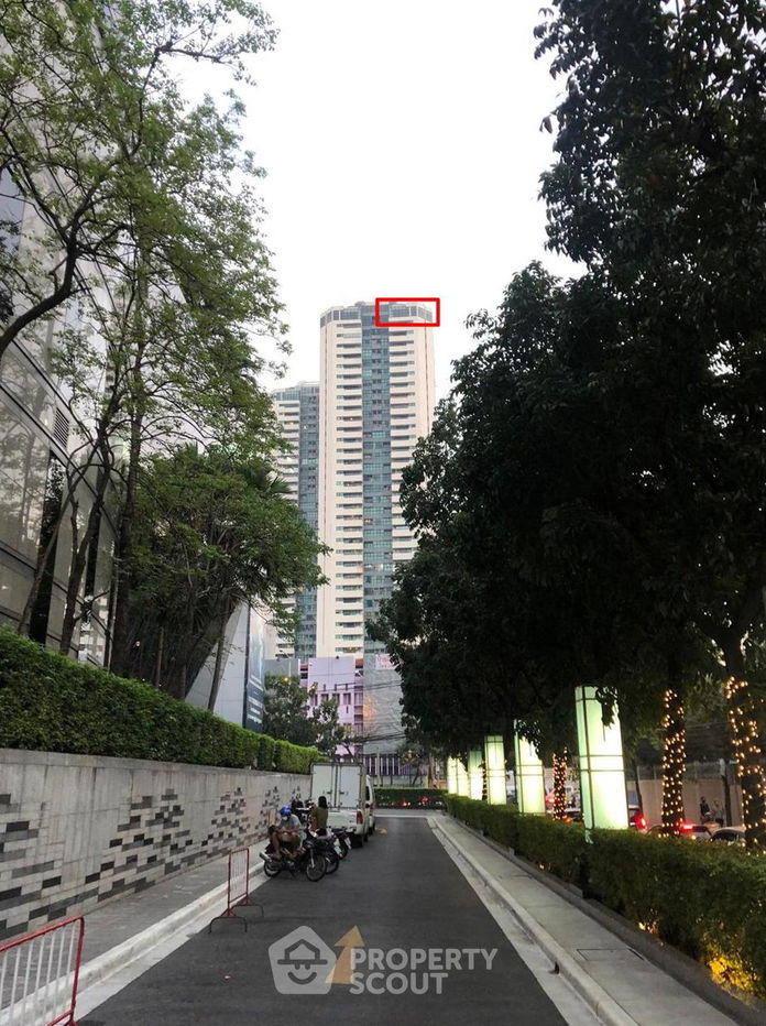 picture 4-BR Condo at Sathorn Gardens near MRT Si Lom (ID 2244568) - 22/24