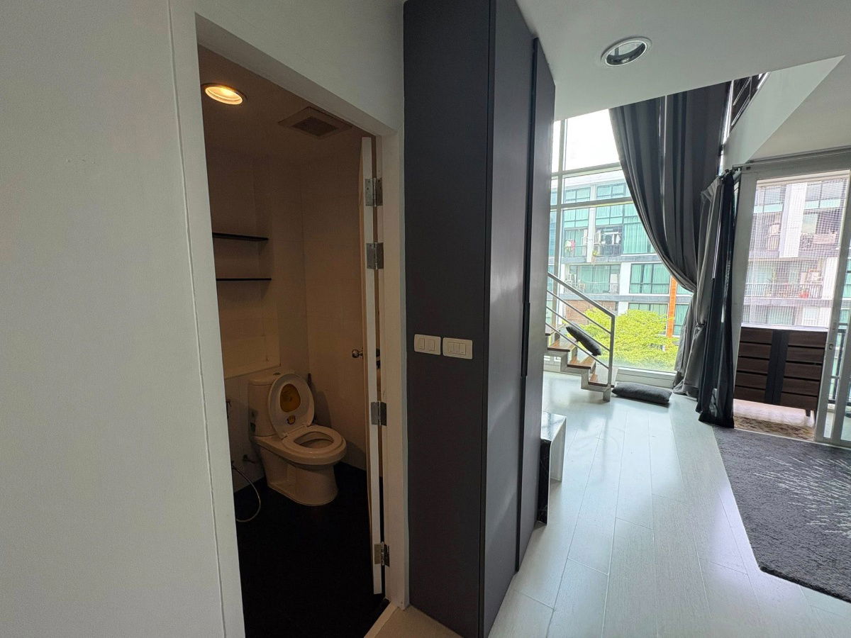 picture Urgent Rent!! Great Price! Beautifully Decorated Unit at D65 Condominium - 4/13